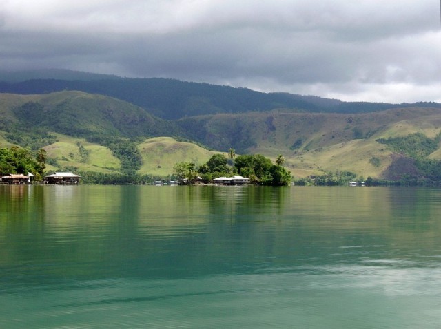 danau sentani