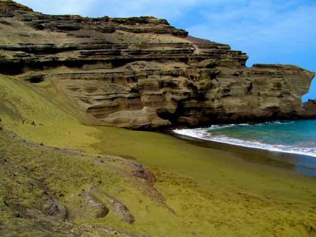 hrfm papakolea beach