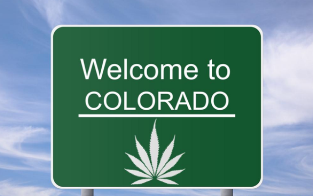 hrfm Welcome-to-Colorado-Marijuana-Green-Rush grande