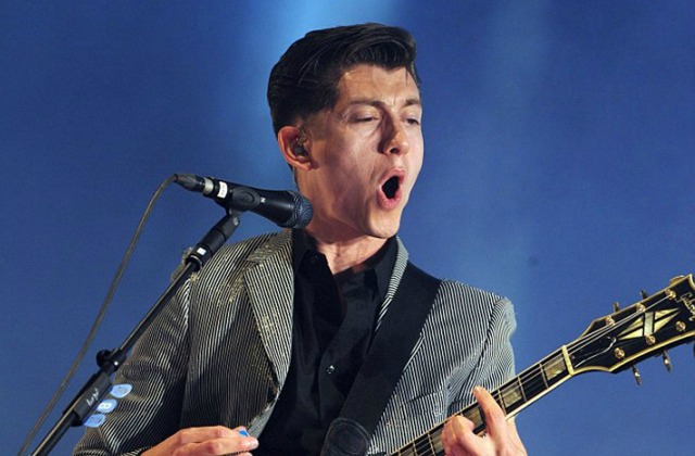 alex turner ganteng