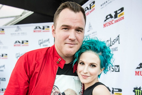 Hayley Williams dan Chad Gilbert