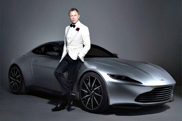 Aston Martin James Bond