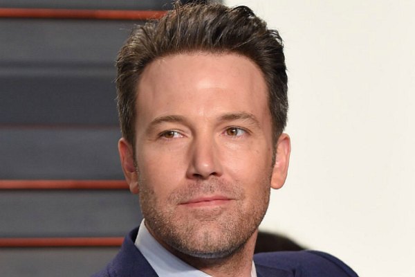 Ben Affleck akan menjadi produser eksekutif sekaligus pemain dalam Justice League : Part One | usmagazine.com