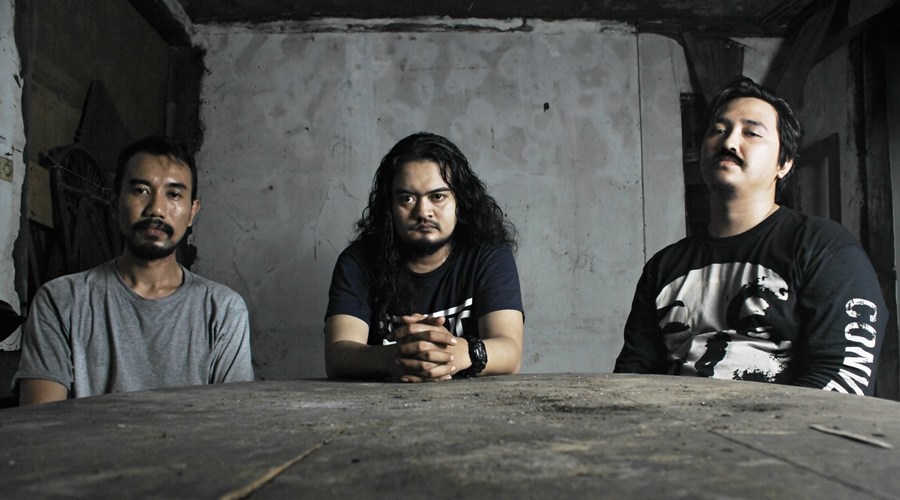 Hurt'Em Rilis Album Perdana via Lawless Records