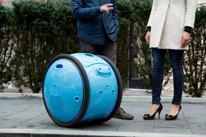 Piaggio-Gita-Is-Your-New-Robot-Friend-That-Carries-Your-Stuff-Around-10-1024x683_24_20170216132013-1