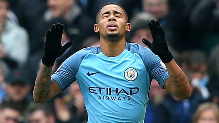 gabriel-jesus-goal-celeb-manchester-city-premier-league-swansea_3890394_24_20170224111012-1