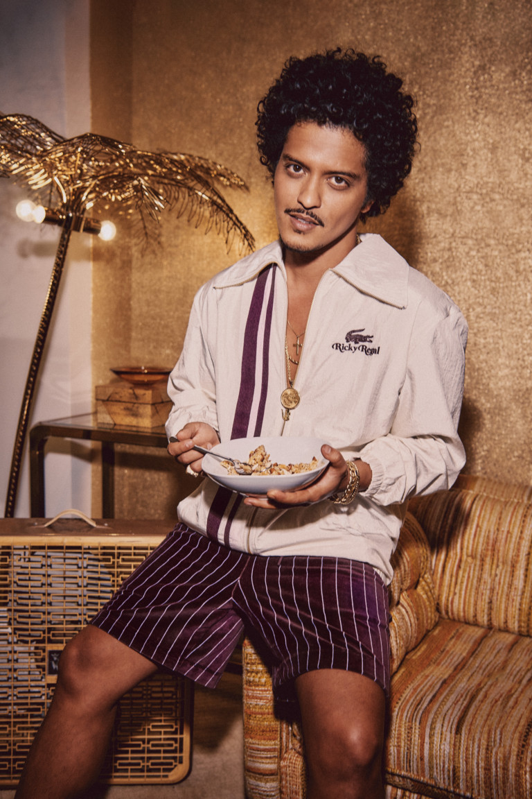 bruno mars kolaborasi dengan lacoste