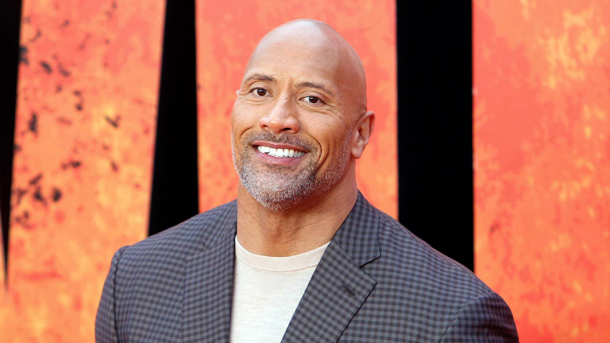 Dwayne Johnson Akan Main Di Film Komedi Berjudul "Red One"