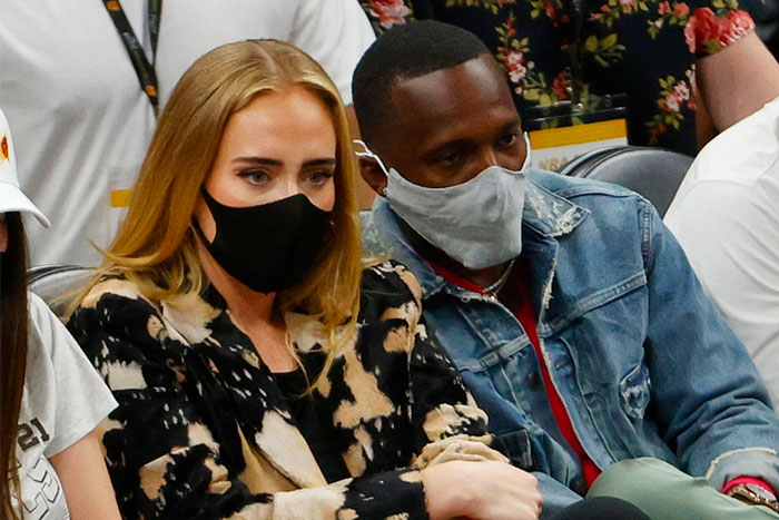 Adele Tertangkap Kamera Gandeng Pacar Baru Saat Menonton NBA Finals 