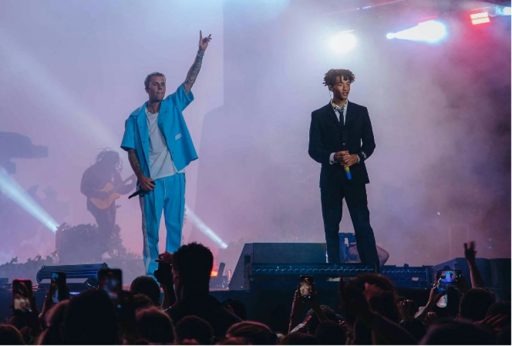 Justin Bieber Bawakan “Never Say Never” Bareng Jaden Smith di The Freedom Experience