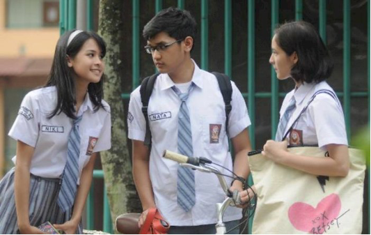 Rekomendasi Film Yang Bikin Lo Kangen Kenangan Masa SMA 