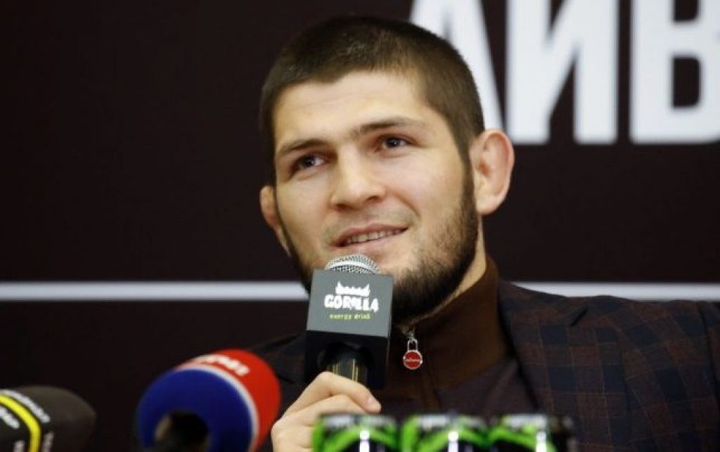 Khabib Nurmagomedov Kritik Keras Kehadiran Gadis Pembawa Angka Ronde Di Ring