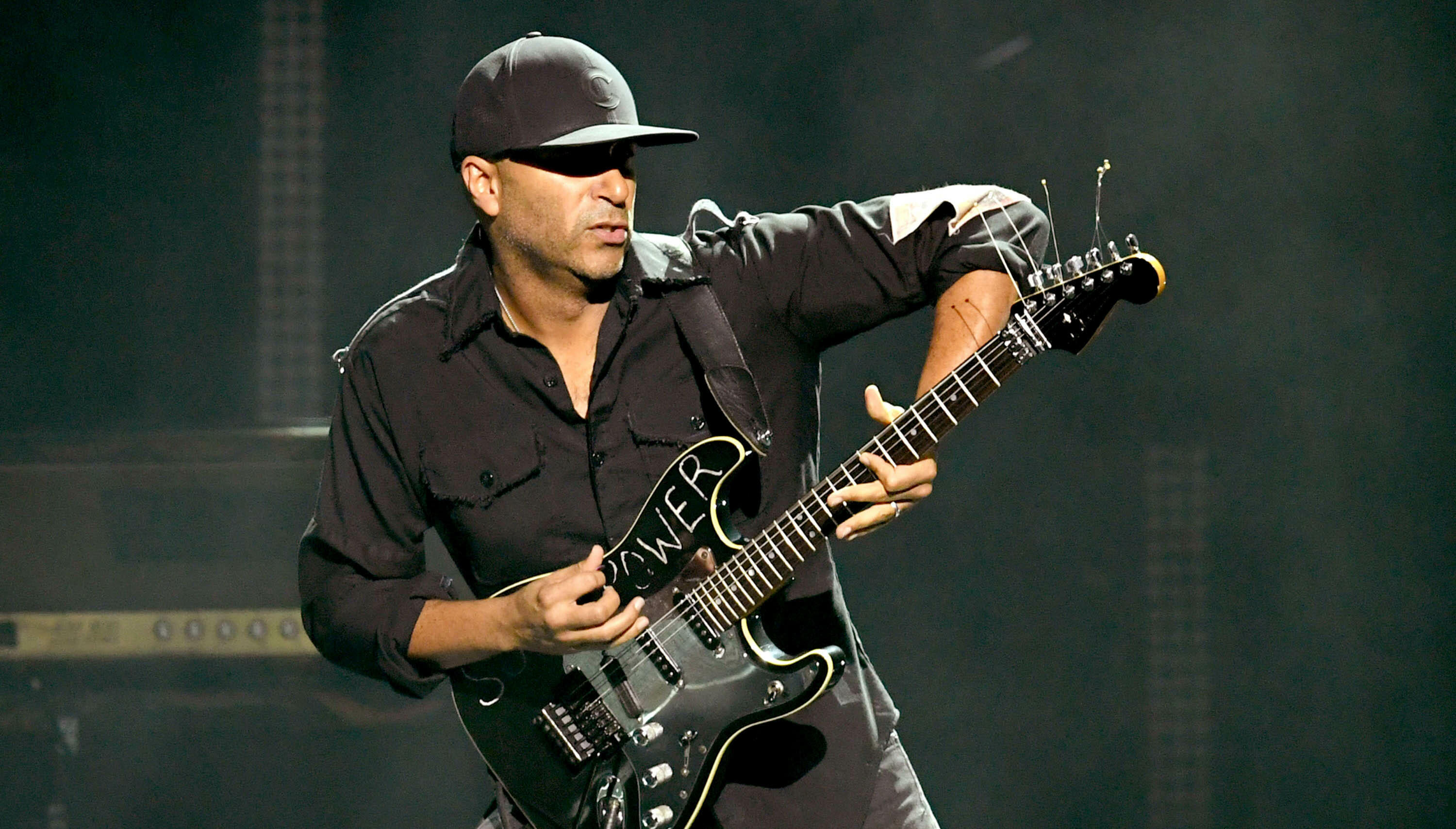 Tom Morello Rilis Lagu Bersama Bring Me The Horizon