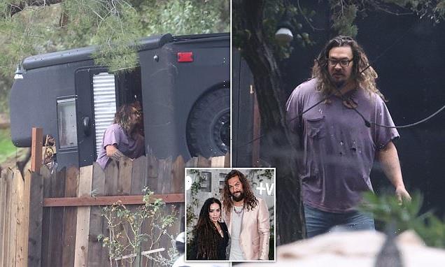 Jason Momoa Tinggal Di Campervan Setelah Cerai Dengan Istrinya