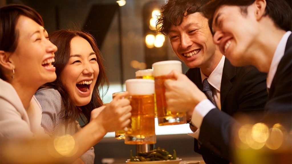 Tradisi Minum Bir di Jepang Ternyata Ada Manfaat