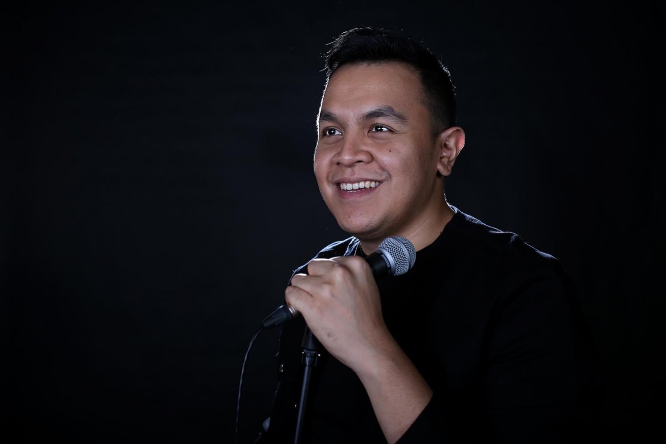 Pembuka Album Terbaru, Tulus Rilis Lagu Berjudul “Tujuh Belas"