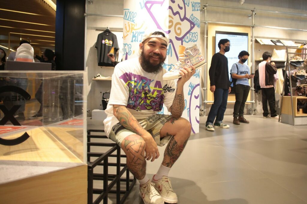 Converse X Philip Ponk di Pembukaan Flagship Store Kota Kasablanka