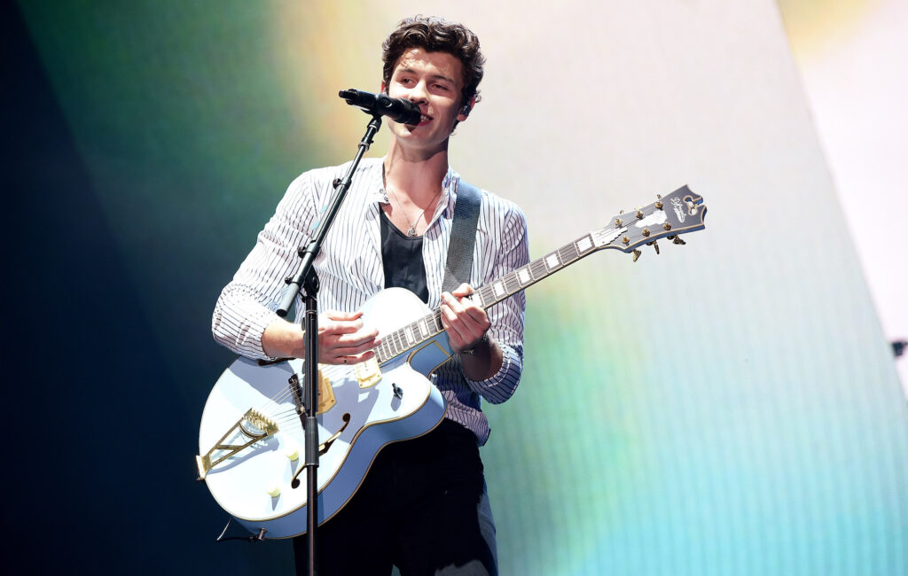 Shawn Mendes Akhirnya Merilis MV Lagu Terbarunya “When You’re Gone”