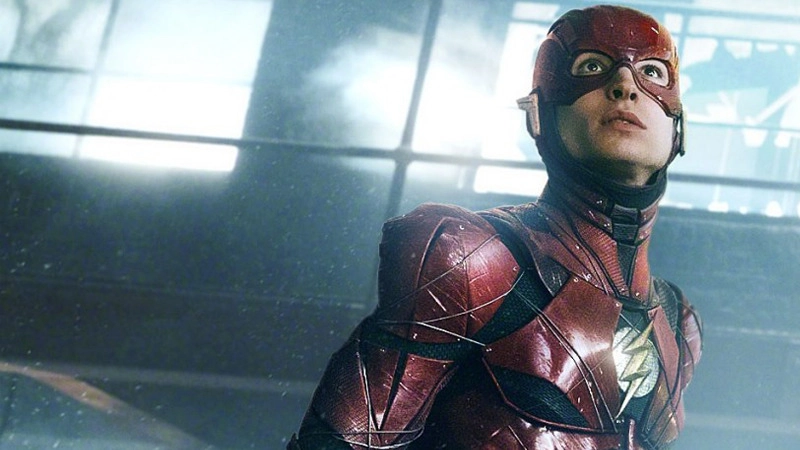 Ezra Miller Dikabarkan Dipecat Warner Bros Sebagai The Flash