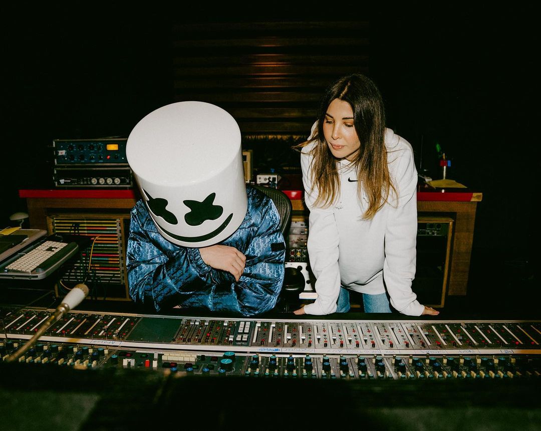 Marshmello Hadirkan Lagu Bernuansa Timur Tengah Bareng Nancy Ajram