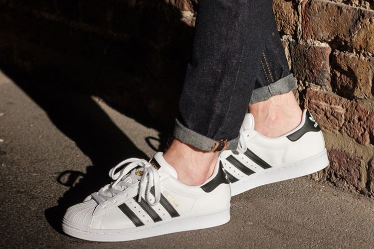 Rekomendasi 3 Sepatu Adidas Stylish yang Tidak Habis Dimakan Zaman