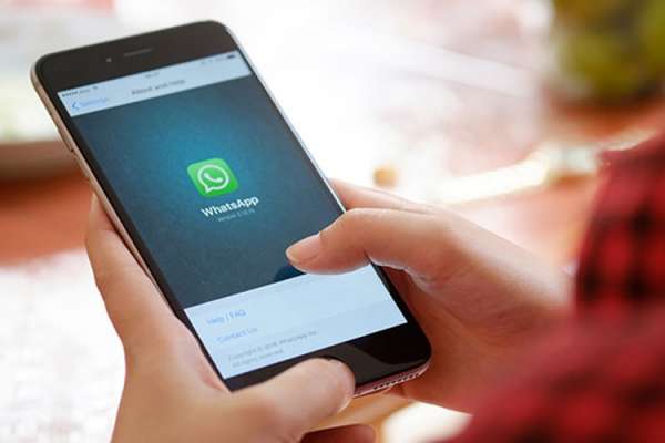 Kominfo Kini Bisa Melihat Percakapan di WhatsApp dan Gmail Lewat Aturan PSE