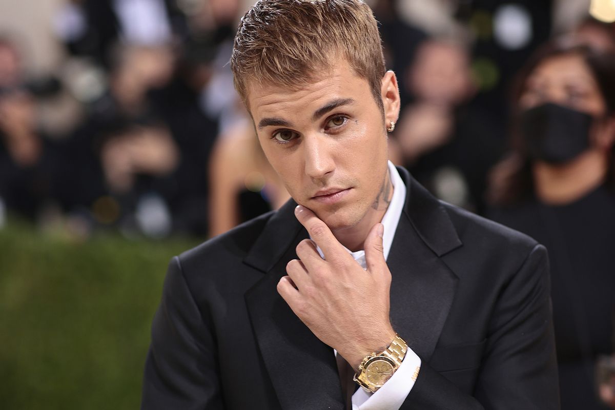 Kelelahan, Justin Bieber Harus Istirahat dan Kembali Tunda Tur Dunia