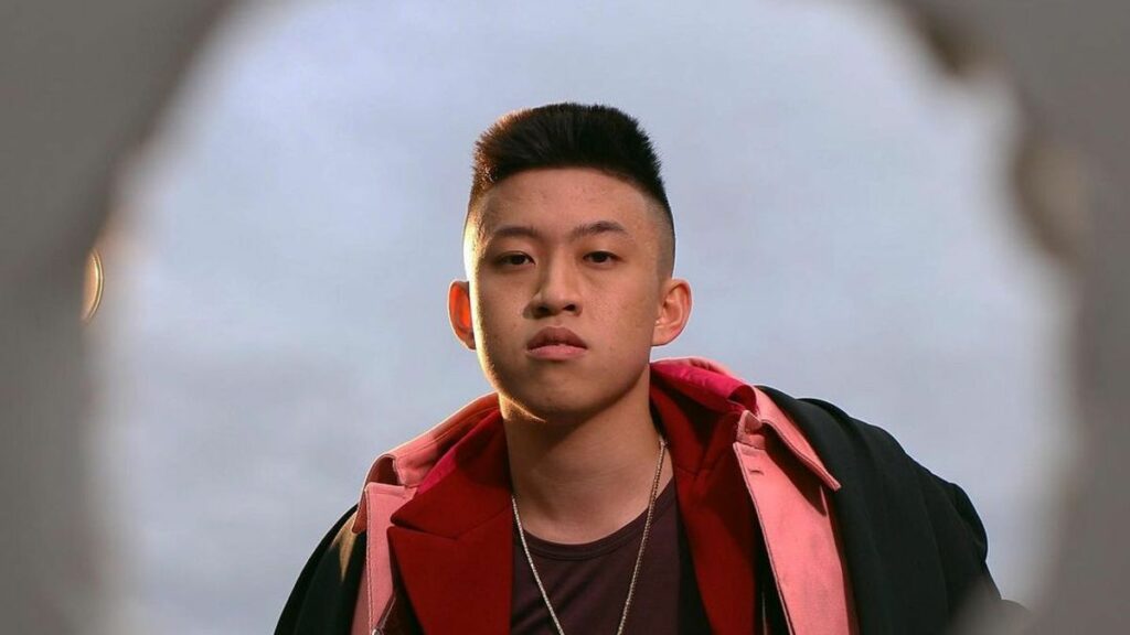 “VIVID” Jadi Single Kolaborasi Rich Brian dan $NOT Dengan Nuansa 90-an