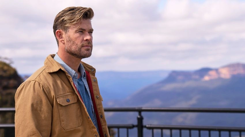 Chris Hemsworth Berencana Hiatus Dari Dunia Akting, Ini Alasannya