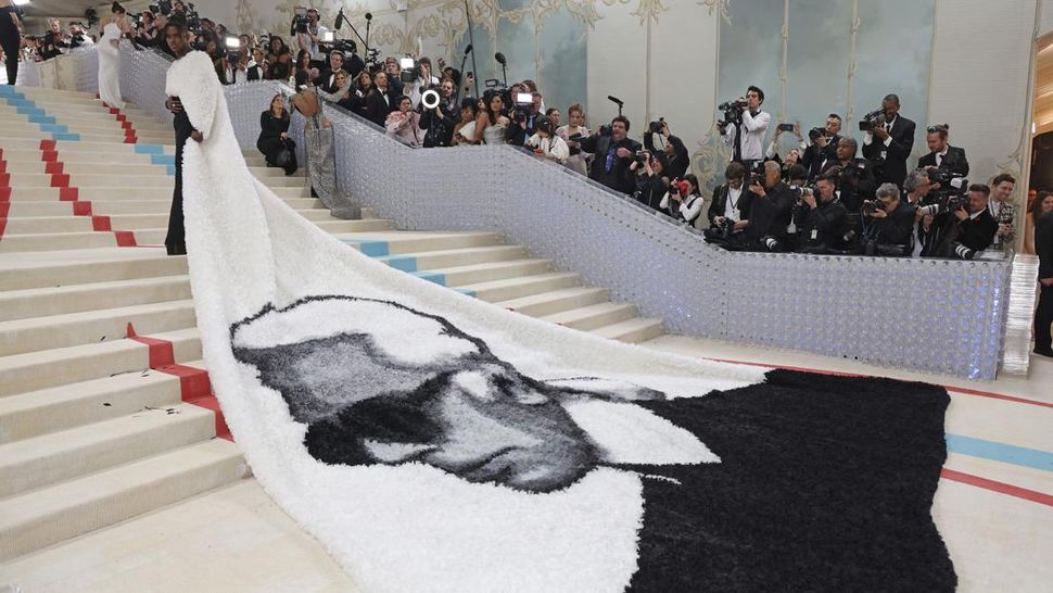 Tema Kontroversial Met Gala 2023 “Karl Lagerfeld: A Line of Beauty”