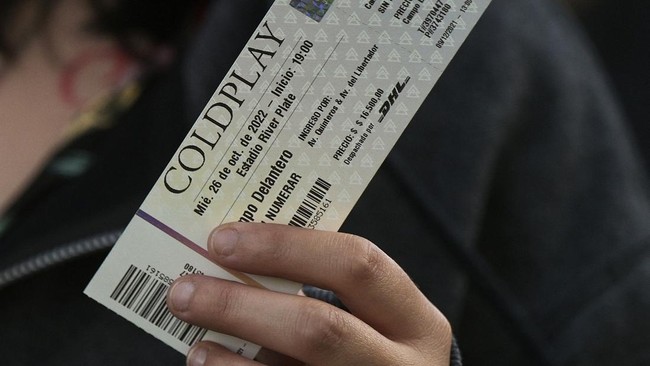 Antrian Hingga 500 Ribu, Tiket Konser Coldplay Ludes!