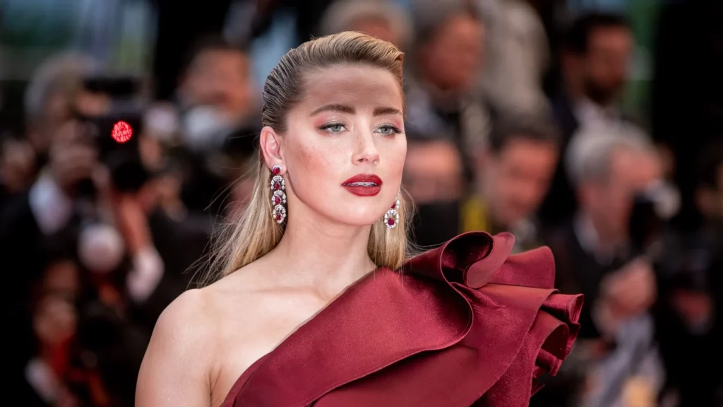 Jadi Psikiater, Amber Heard Comeback di Film In the Fire