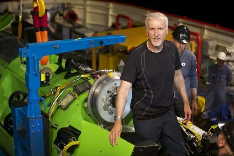 James Cameron Udah Punya Firasat Kapal Selam Titanic Meledak