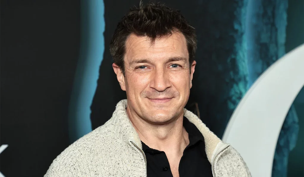 Kenalan Sama Pemeran Baru Green Lantern, Nathan Fillion!