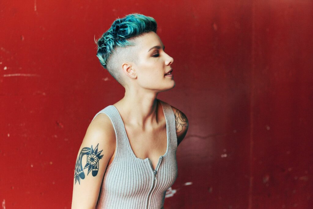 Halsey Bakal Kasih Kejutan Lewat Album Terbarunya