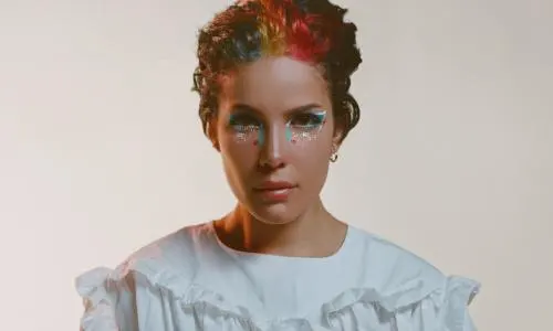 Halsey Bakal Kasih Kejutan Lewat Album Terbarunya