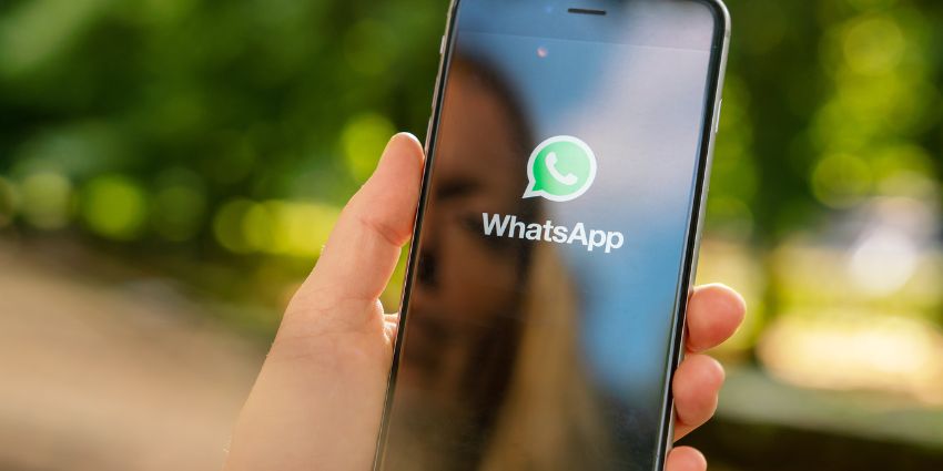 Screen Sharing Jadi Fitur Baru WhatsApp Mirip Zoom