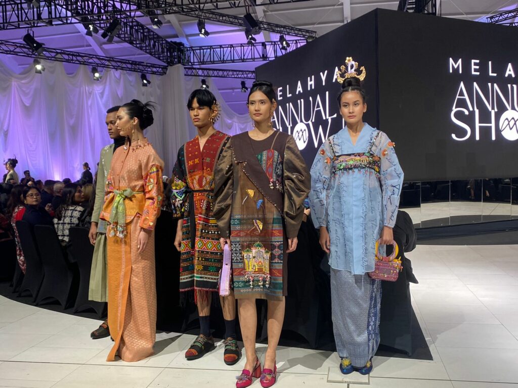 Karya Wastra Nusantara dalam Mel Ahyar Annual Show 2023 : KULTULIBRASI