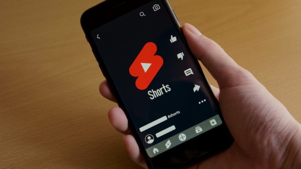 Fitur Collab Dari YouTube Shorts Siap Bersaing dengan TikTok!